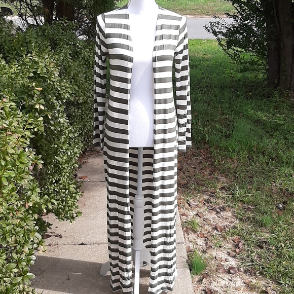 🆕️ LAST 1! Olive Striped Cardigan - Picture 7 of 9